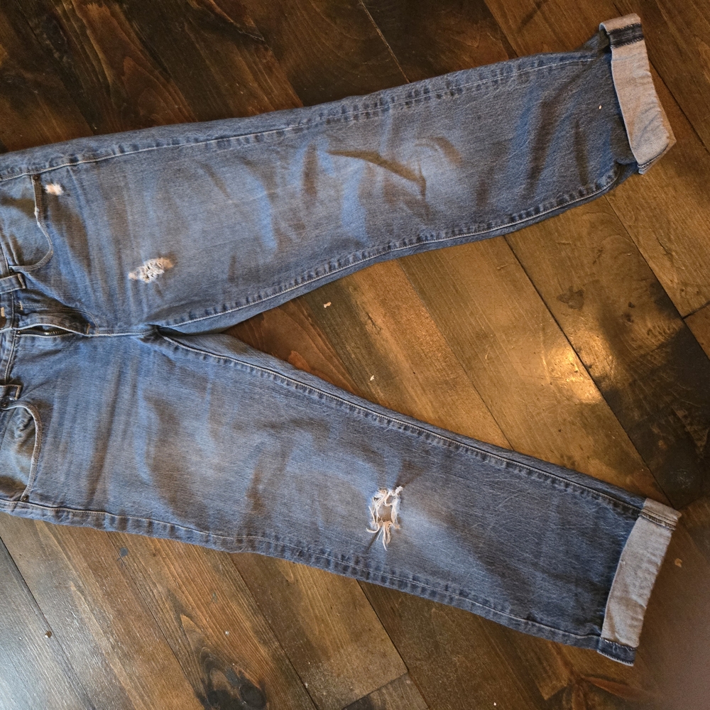 Men's Distressed Blue Jeans
